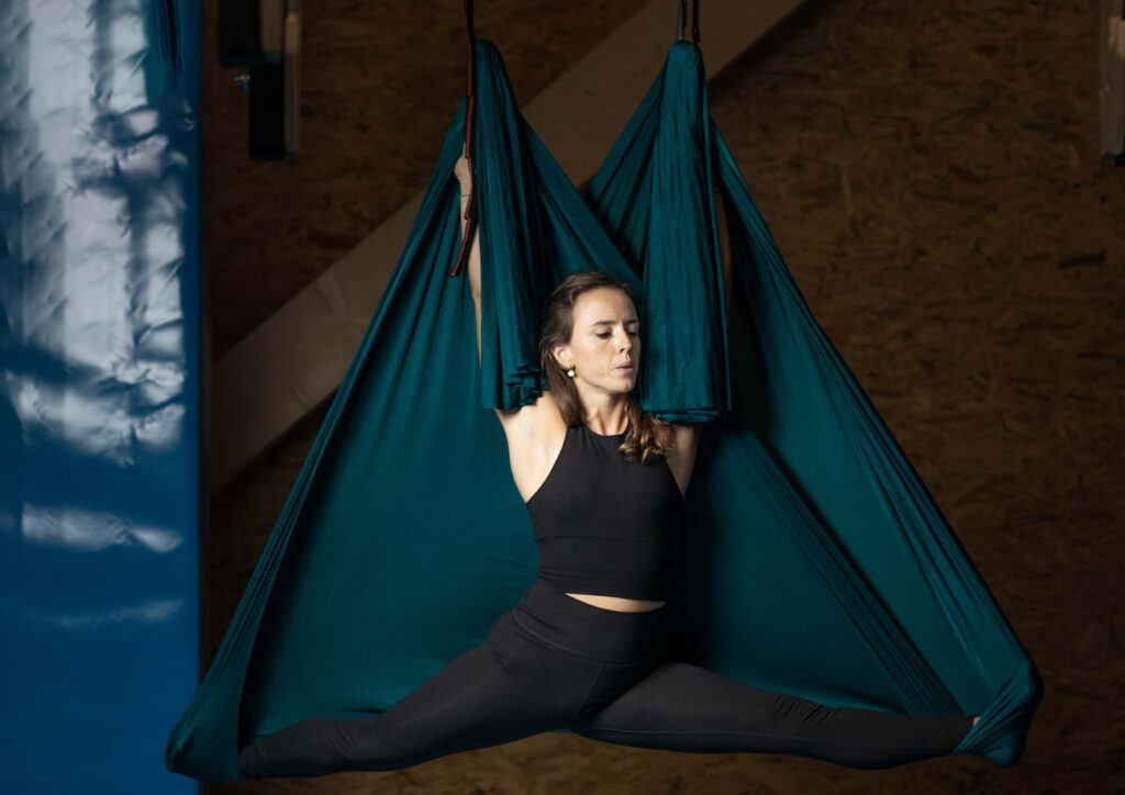 Bernuci’s love for aerial yoga led her to discover bungee fitness and her appreciation for having a complete and diverse exercise routine.
Credit: Turnon Studios
